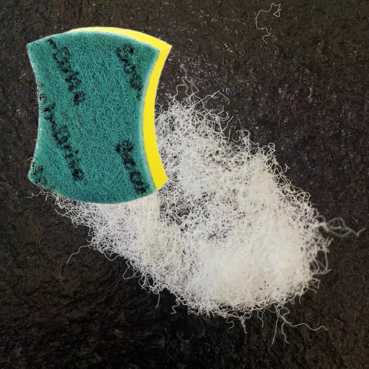 Sponge Scouring Pads vs Nylon Fiber Sponges: Comparison