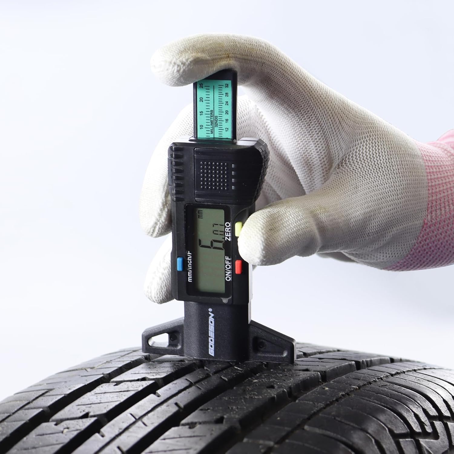 GODESON Digital Tire Tread Depth Gauge: A Practical Guide GODESON Digital Tire Tread Depth Gauge: A Practical Guide