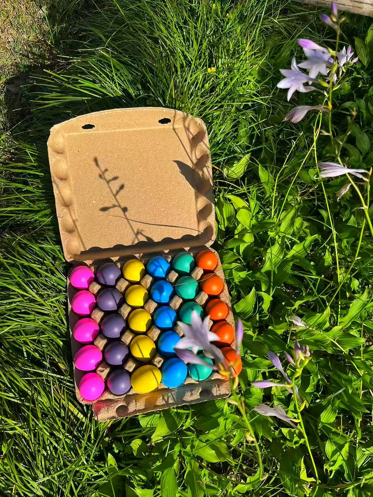 Confetti Eggs: Eco-Friendly Toys and Colorful Creativity