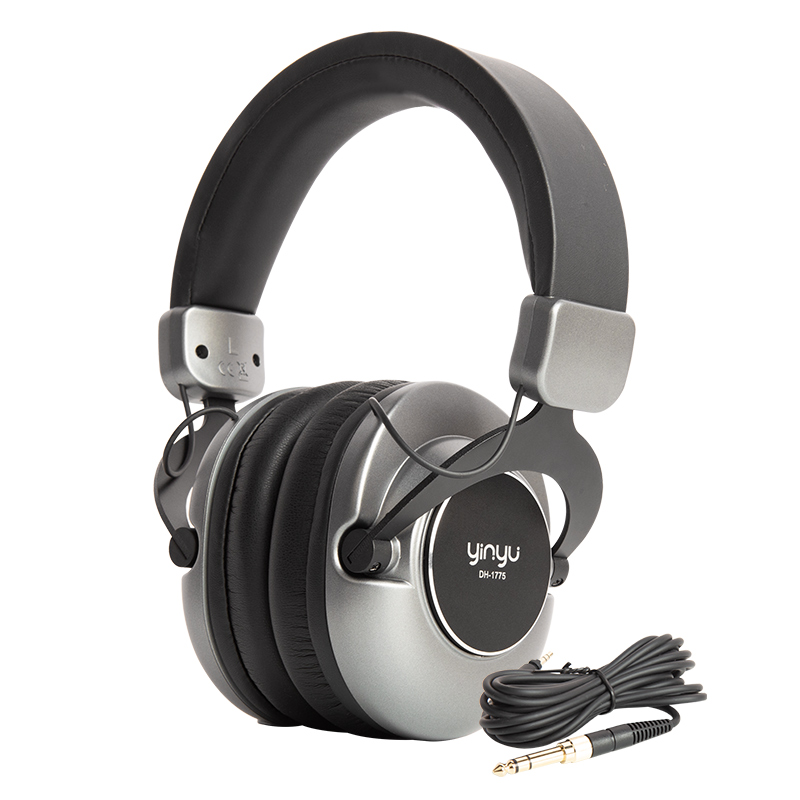 Studio monitor headphones