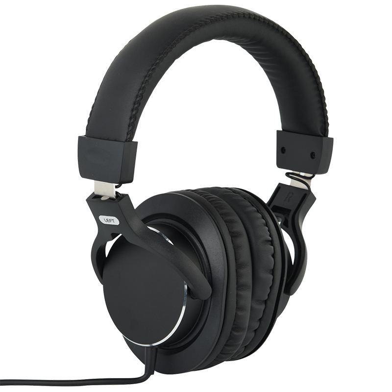 studio headphones for voice over