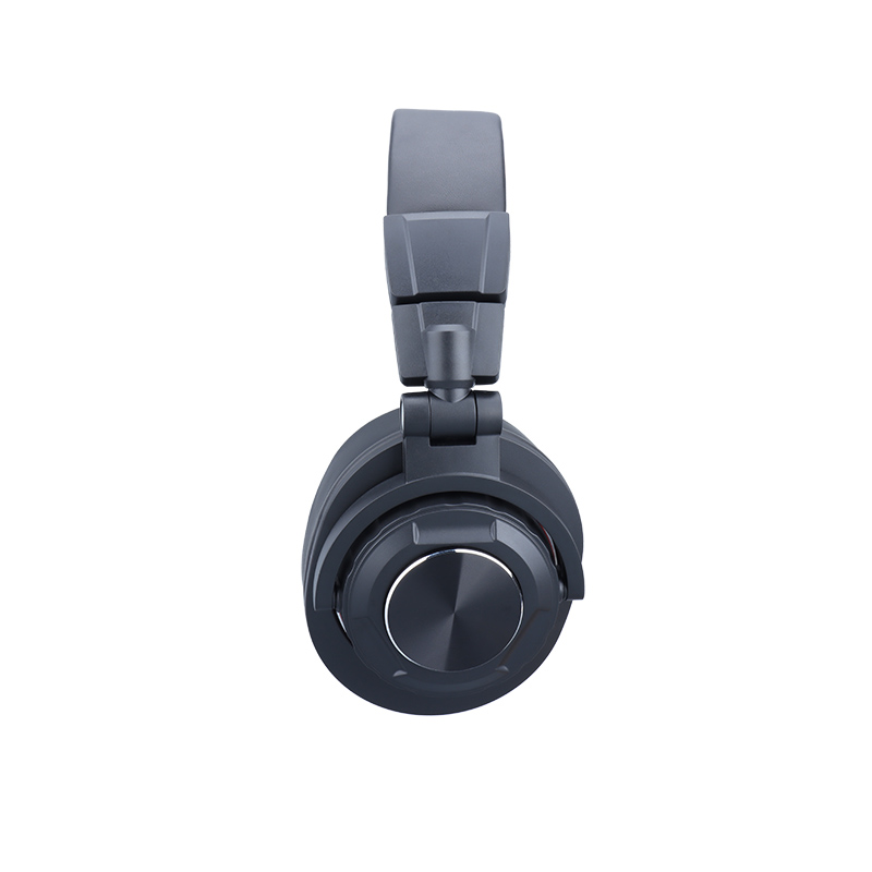 studio headphones for voice over