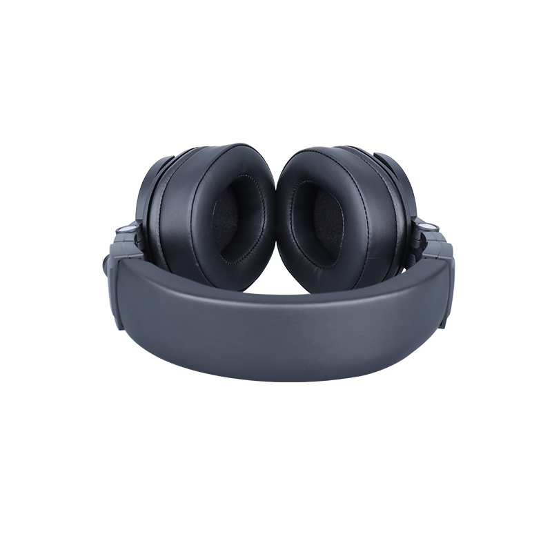 studio headphones for guitar