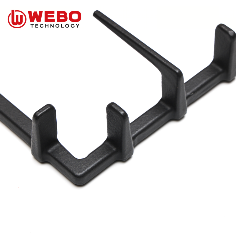 アイアンパンを鋳造して、2バーナーをサポートします