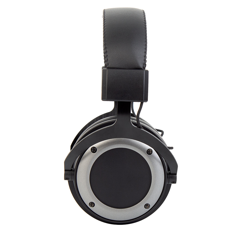 studio headphones for live streaming