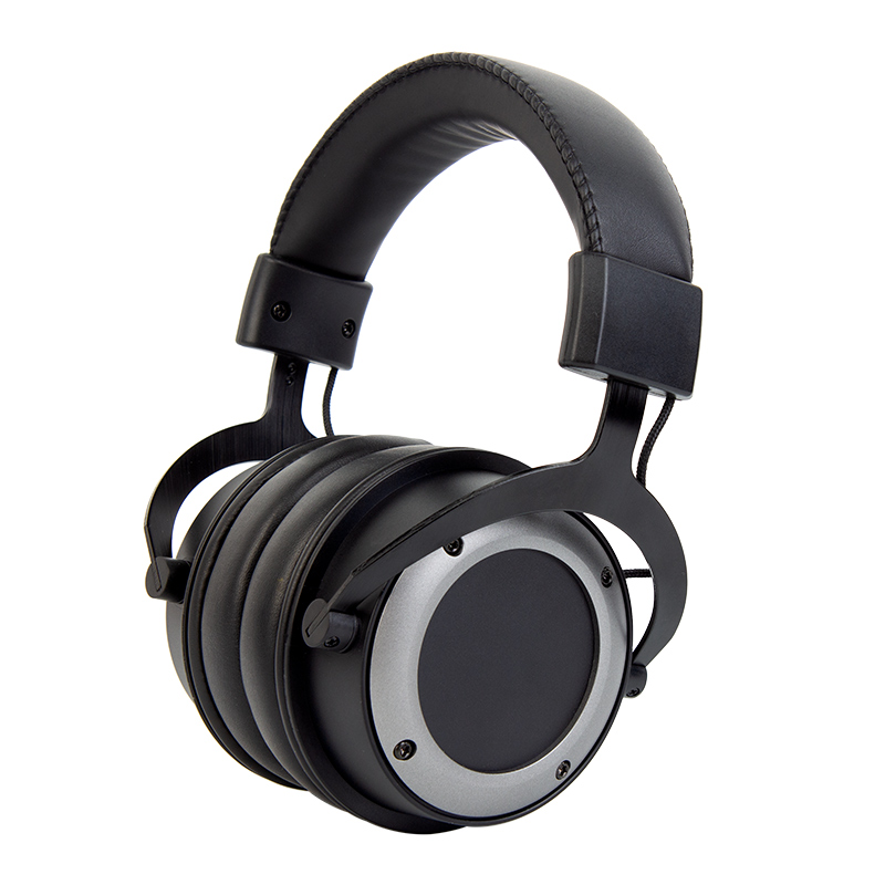 studio headphones for voice over