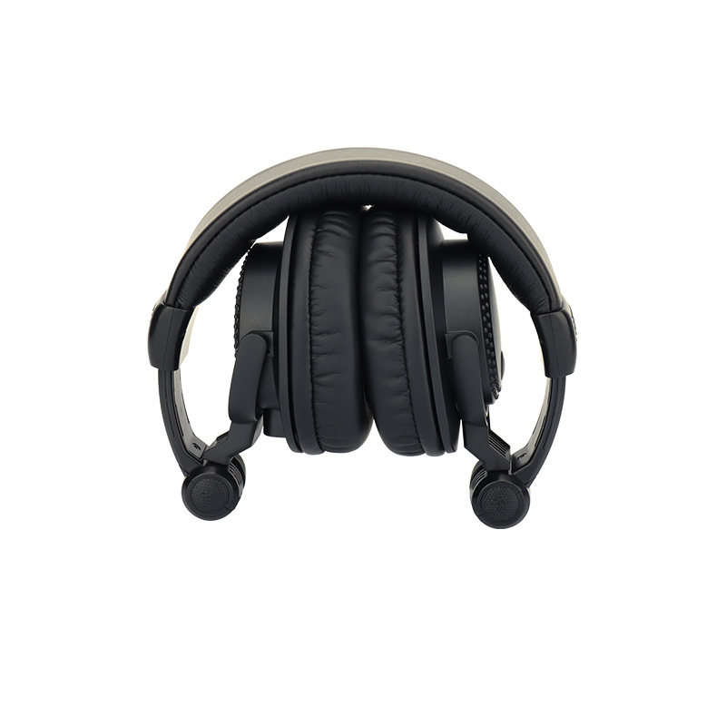 monitor headphones for guitarists