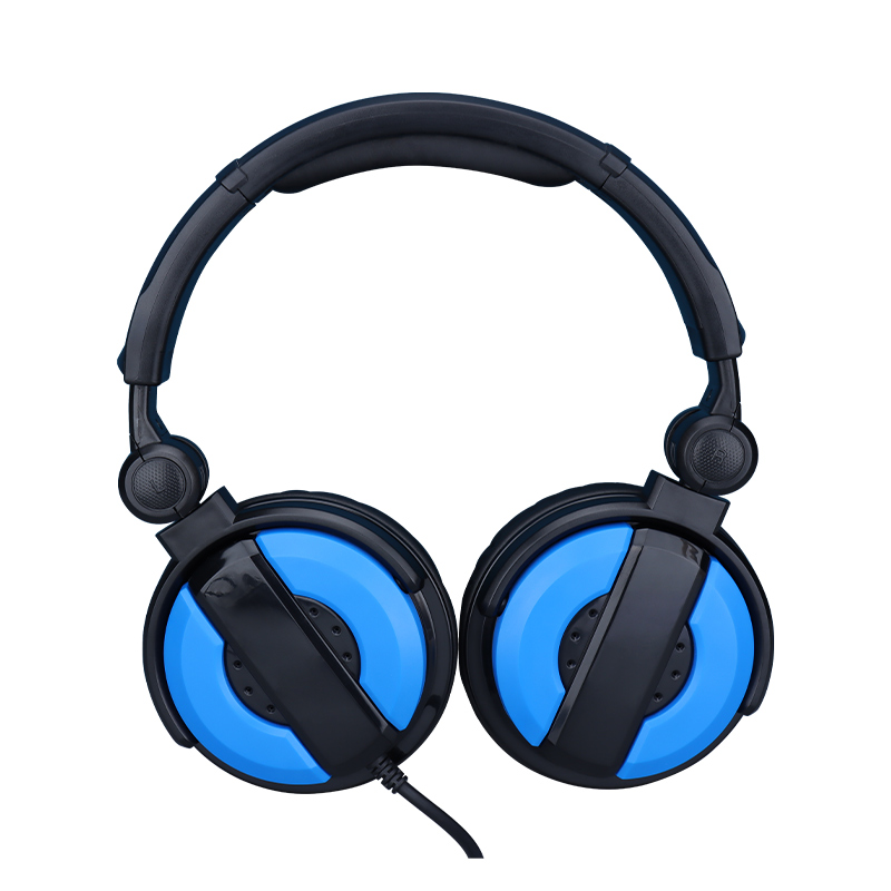 monitor headphones for podcasting