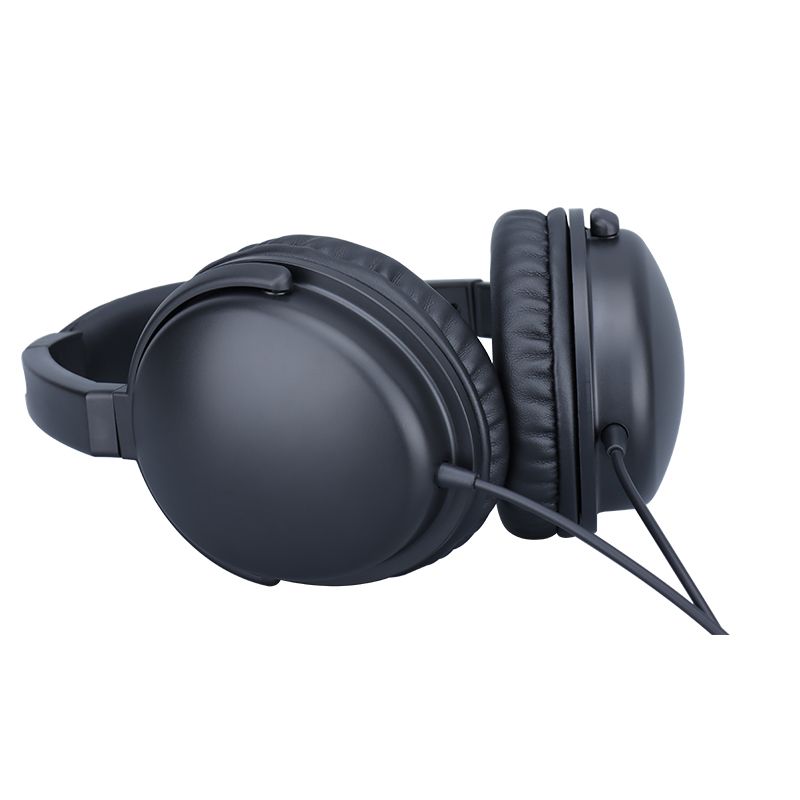 monitor headphones for streaming