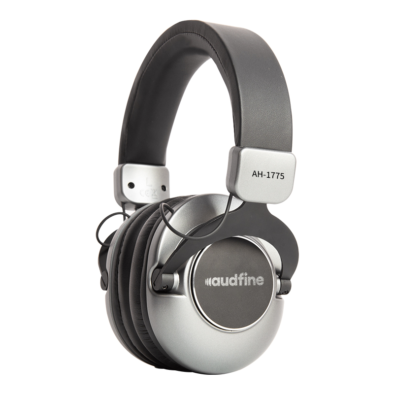 wholesale wired headphones factory